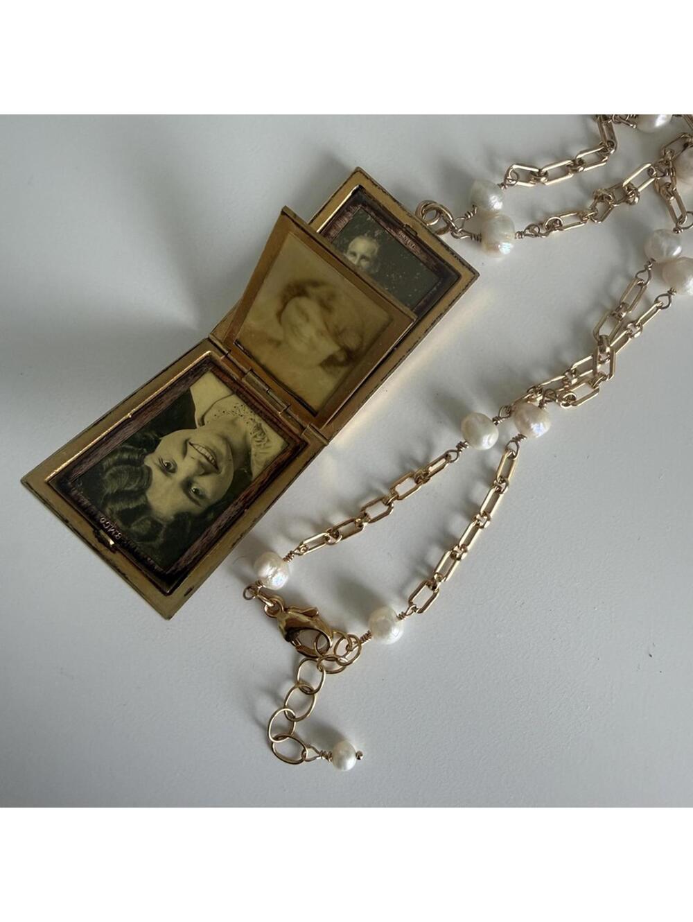 Antique Art Deco Four Photo Gold Fill Locket Necklace with Pearl Chains. - Picture 7 of 9